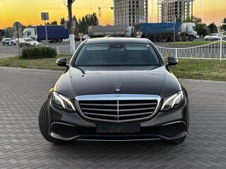 2016 Mercedes-Benz E-Класс 200 V (W213, S213, C238), коричневый, 2700000 рублей, вид 4