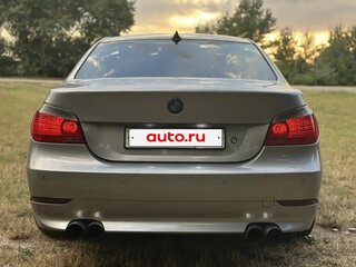 2004 BMW 5 серии 525i V (E60/E61), серый, 915000 рублей, вид 5