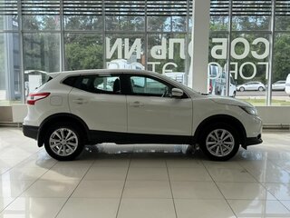 2014 Nissan Qashqai II, белый, 1330000 рублей, вид 4
