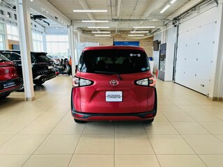 2016 Toyota Sienta II, красный, 1279000 рублей, вид 5