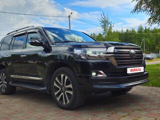 2018 Toyota Land Cruiser 200 Series Рестайлинг 2, чёрный, 7290000 рублей, вид 3