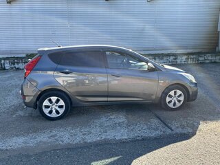 2011 Hyundai Solaris I, чёрный, 600000 рублей, вид 5