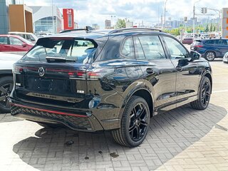 2026 Volkswagen Tiguan L Pro III (China Market), чёрный, 5250000 рублей, вид 5