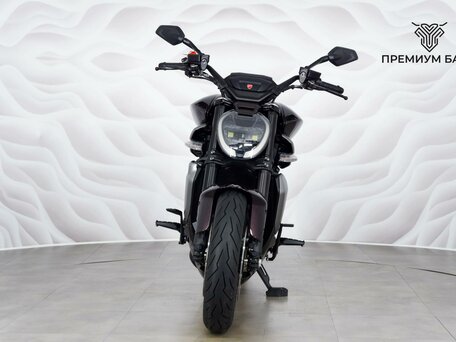 2025 Ducati XDiavel V4, пурпурный, 3299000 рублей, вид 4