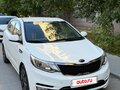 2015 Kia Rio III Рестайлинг, белый, 1100000 рублей - вид 1