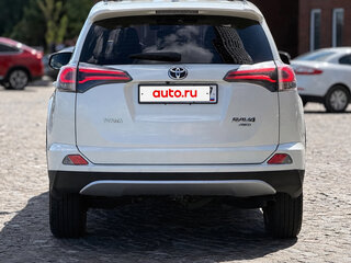 2016 Toyota RAV4 IV (XA40) Рестайлинг, белый, 1800000 рублей, вид 4