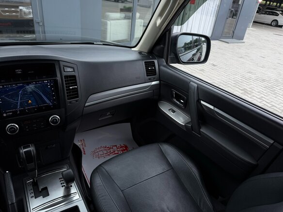 2014 Mitsubishi Pajero IV Рестайлинг 1, чёрный - вид 21