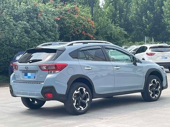 2022 Subaru XV II Рестайлинг, голубой - вид 3