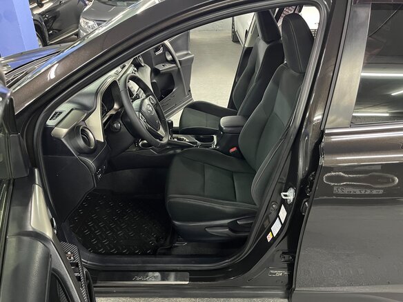 2015 Toyota RAV4 IV (XA40), коричневый, 1935000 рублей - вид 16