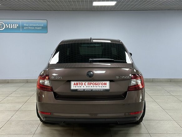 2019 Skoda Octavia III (A7) Рестайлинг, коричневый, 1720000 рублей - вид 5