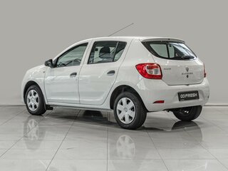 2017 Renault Sandero II, белый, 990000 рублей, вид 2