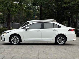 2022 Toyota Corolla XII (E210), белый, 1430070 рублей, вид 4