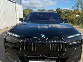 2023 BMW 7 серии 740d xDrive VII (G70), чёрный, 13650000 рублей, вид 4