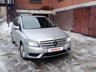 2013 Mercedes-Benz B-Класс 180 II (W246), серый, 900000 рублей, вид 3