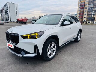 2023 BMW X1 Long 20Li sDrive III (U11/U12), белый, 4830000 рублей, вид 1