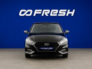 2017 Hyundai Solaris II, чёрный, 999055 рублей, вид 3
