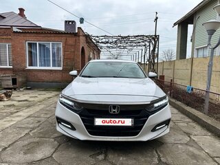 2017 Honda Accord X, белый, 2299000 рублей, вид 3