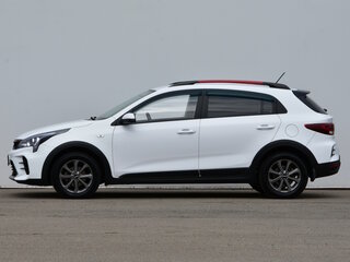 2021 Kia Rio X IV Рестайлинг, белый, 1399000 рублей, вид 2