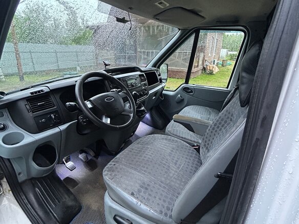 2010 Ford Transit, белый, 850000 рублей - вид 12