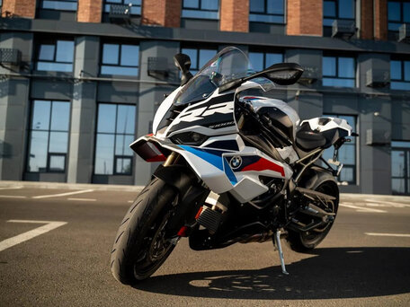 2026 BMW S 1000 RR, белый, 2580000 рублей, вид 3