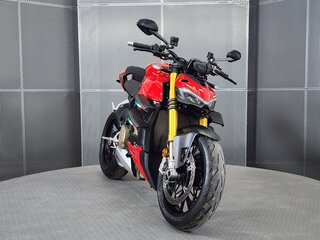 2022 Ducati Streetfighter V4, красный, 1869000 рублей, вид 3