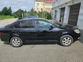 2013 Skoda Octavia II (A5) Рестайлинг, чёрный, 1200000 рублей, вид 2