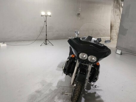2013 Harley-Davidson Road Glide, чёрный, 1080000 рублей, вид 4