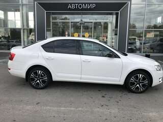 2013 Skoda Octavia III (A7), белый, 1299000 рублей, вид 4