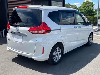 2022 Honda Freed II Рестайлинг, белый, 1100217 рублей, вид 4