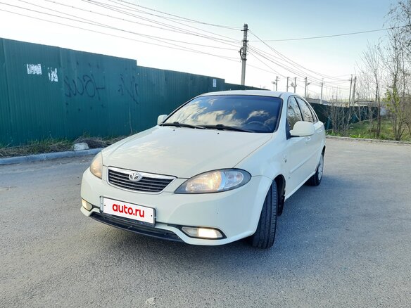 2013 Daewoo Gentra II, бежевый, 550000 рублей - вид 1