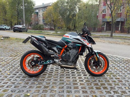 2020 KTM 890 Duke R, оранжевый, 760000 рублей, вид 3