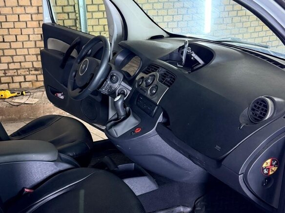 2012 Renault Kangoo II, белый, 750000 рублей - вид 7