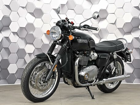 2022 Triumph Bonneville T120, чёрный, 1279000 рублей, вид 2