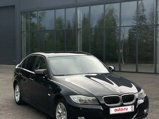 2009 BMW 3 серии 318i V (E90/E91/E92/E93) Рестайлинг, чёрный, 775000 рублей, вид 3