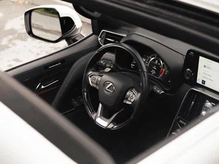 2022 Lexus LX 600 IV, белый, 13500000 рублей, вид 4