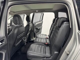 2022 Volkswagen Touran L II, серебристый, 2267000 рублей, вид 5