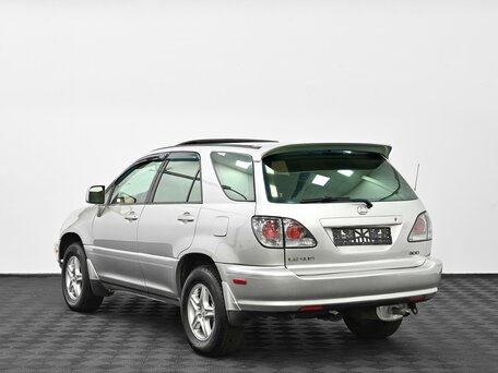 2001 Lexus RX 300 I, серебристый, 599000 рублей, вид 4
