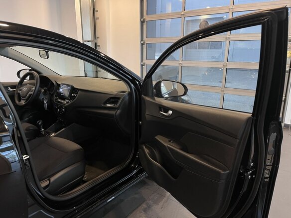 2021 Hyundai Solaris II Рестайлинг, чёрный - вид 26