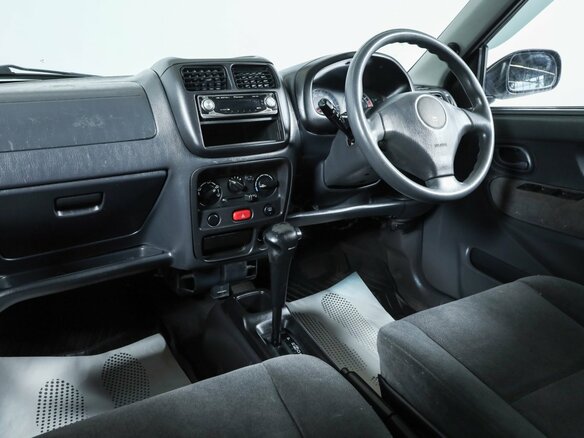 2005 Suzuki Swift III, серый - вид 6