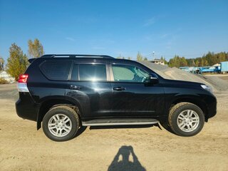 2012 Toyota Land Cruiser Prado 150 Series, чёрный, 2700000 рублей, вид 3