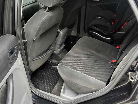 2008 Ford Focus II Рестайлинг, чёрный, 545000 рублей - вид 8