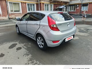 2012 Hyundai Solaris I, серебристый, 630000 рублей, вид 5