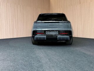 2026 Porsche Cayenne Electric IV, серый, 19870000 рублей, вид 4