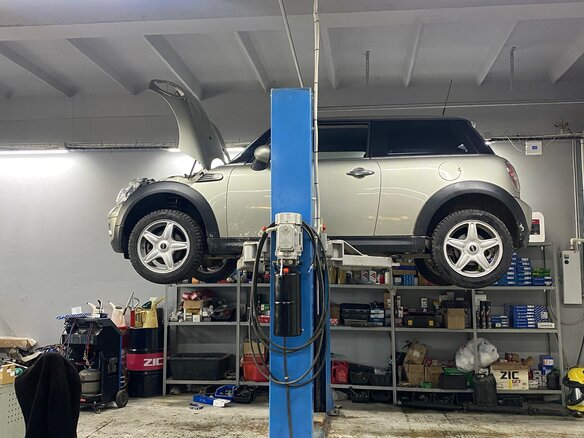 2007 Mini Hatch Cooper II (R56), серый, 850000 рублей - вид 12