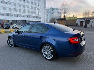 2020 Skoda Octavia III (A7) Рестайлинг, синий, 2000000 рублей, вид 3