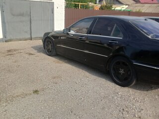 1999 Mercedes-Benz S-Класс 430 IV (W220), чёрный, 333333 рублей, вид 2