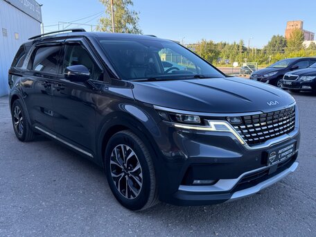 2023 Kia Carnival IV, серый, 4250000 рублей, вид 4