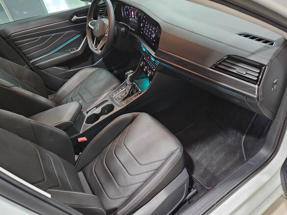 2023 Volkswagen Jetta VII Рестайлинг, белый - вид 12