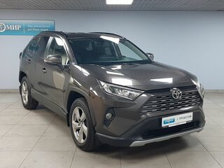 2020 Toyota RAV4 V (XA50), коричневый, 2999000 рублей, вид 3