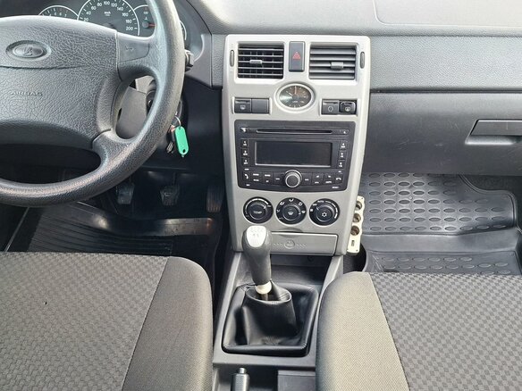 2011 Lada (ВАЗ) Priora I, серебристый, 298000 рублей - вид 11